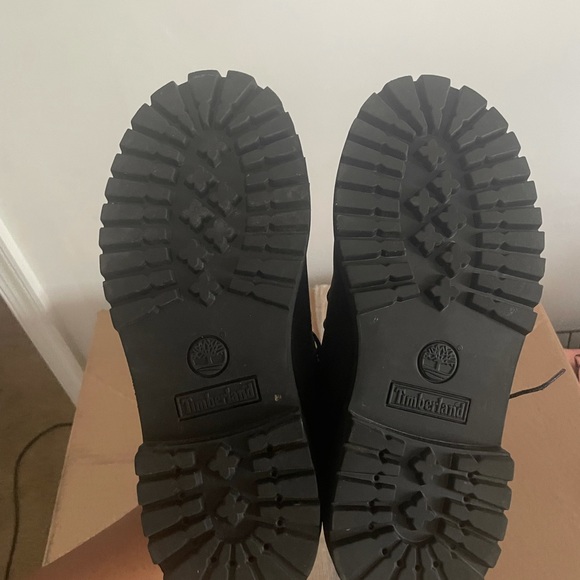 Black Timberland Boots - Picture 2 of 4